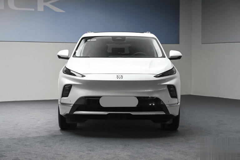 新款別克E5登場!純電續航620km,外觀時尚科技感提升 新款別克E5登場!純電續航620km,外觀時尚科技感提升